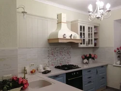 Surrey ceramic tiles in the kitchen interior