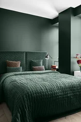 Bedroom Design With Emerald Bed