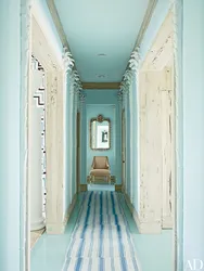 Turquoise color in the hallway photo