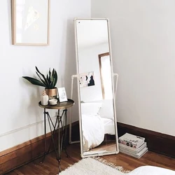 Зеркало в пол в спальне фото