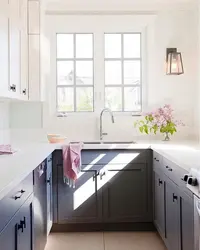 Small Kitchen Design With A Window In The Middle Photo