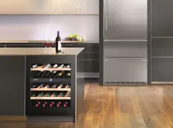 Винный шкаф в интерьере кухни фото