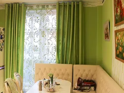 Какие шторы подойдут к зеленой кухне фото