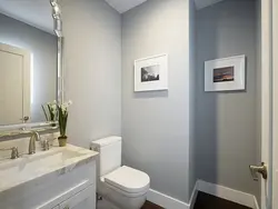 Photo of the wall in the bathroom