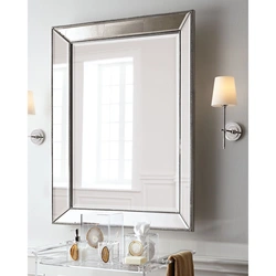 Зеркало в раме для ванной комнаты фото