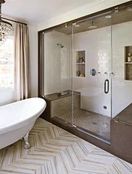 Ванна бөлмесінің дизайны душ пен ванна біріктірілген
