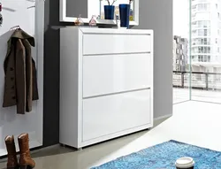 Narrow chest of drawers in the hallway design