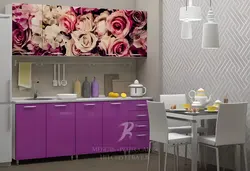 Дизайн кухни с большими цветами