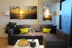 Картина в интерьере гостиной фото в городской квартире