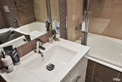 2 bathrooms in one apartment photo