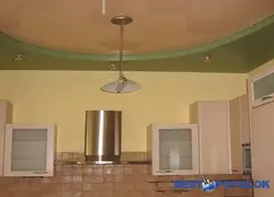 Фото потолка на кухне краска фото