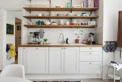 Дизайн полок и шкафов на кухне фото