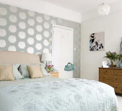 Wallpaper in the bedroom design photo