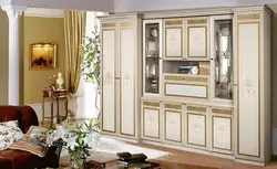 Шкафҳои мебели шатура дар меҳмонхона акс