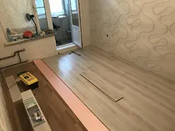 Как стелить полы в квартире фото