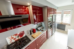 Фото интерьеров красной кухни квартир