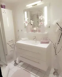 Delicate bathroom photo