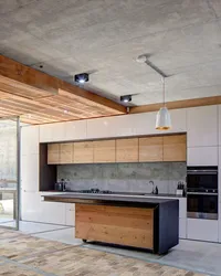 Кухня пад бетон з драўлянай стальніцай у інтэр'еры