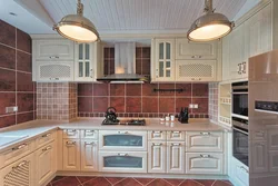 Tiles to the ceiling in the kitchen interior