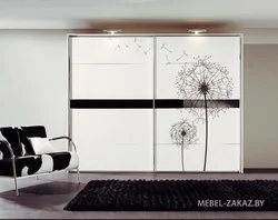 Жатын бөлмеге арналған жылжымалы шкафтар заманауи дизайн фото үш есікті