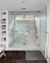 Bathtub with shower niche photo