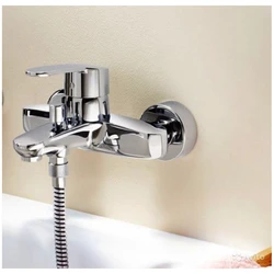 Faucet for bathtub and sink photo in the interior
