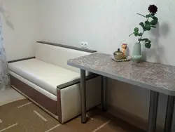 Раскладное спальнае месца на кухні фота