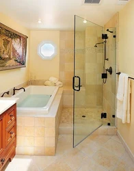 Душевая и ванна в ванной комнате фото