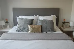 Фото спальни с кроватью из ткани