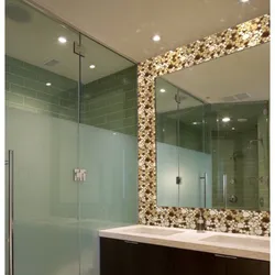 Bath Design With Mirror Mosaic