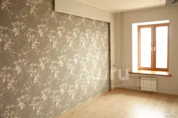 Real photo of the walls in the apartment