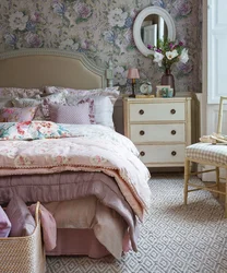 Floral bedroom design