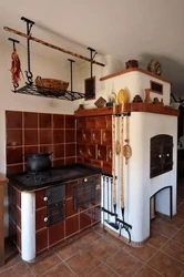 Дизайн маленькой кухни с печью