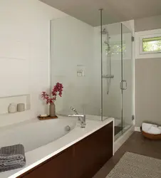 Душевая кабина и ванная в одном санузле фото дизайн