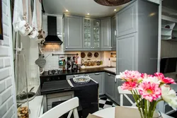 Kitchen design in old apartments