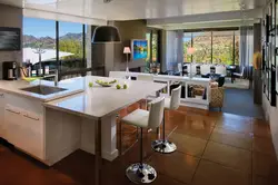 Дизайн кухни большой стол