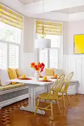 Желтые шторы в интерьере кухни фото как
