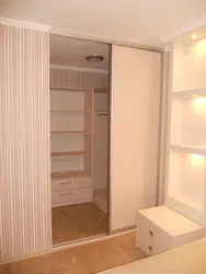 Dressing rooms in the niche of the room photo