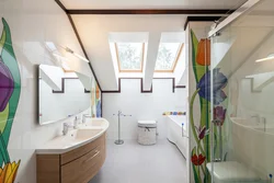 Triangular bathtub design