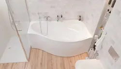 Photo bathroom asymmetrical