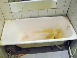 Photo of an old bathtub