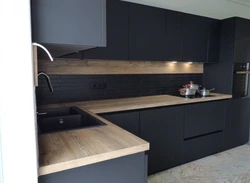 Photo of kitchen wood-effect countertop and facade