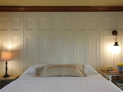 Стеновые панели в интерьере спальни для внутренней отделки