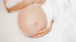 Фото беременности в ванной
