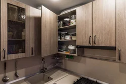 Кухонныя навясныя шафы фота для маленькай кухні