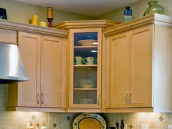 Кухонныя навясныя шафы фота для маленькай кухні