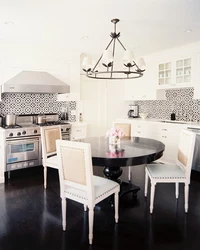 Белая Кухня С Черным Столом Фото