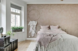 Wallpaper feathers bedroom design