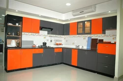 Кухня в серо оранжевых тонах фото