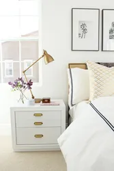 Accents in a white bedroom photo